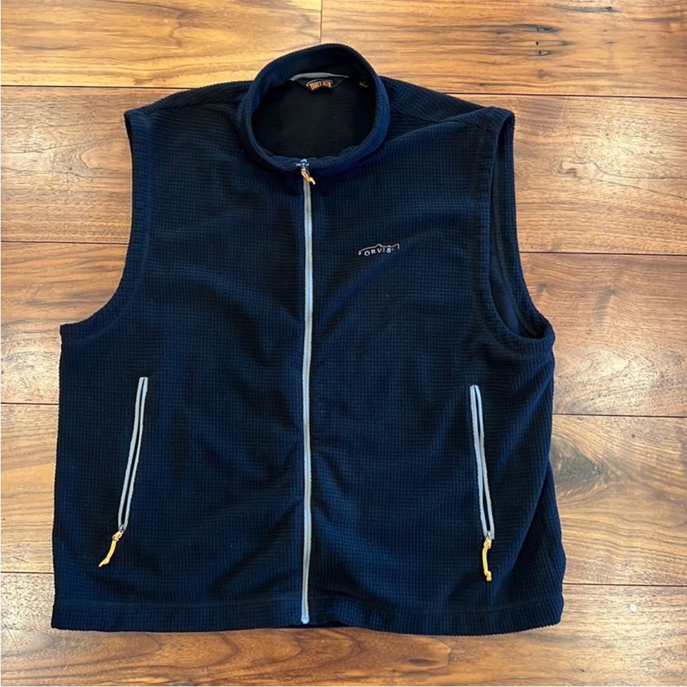 Orvis men’s black XL Trout Bum waffle texture vest.